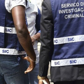 SIC detém director do FAS por alegado desvio de mais de mil milhões de kwanzas