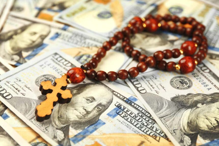 Líder religioso denuncia alegado envolvimento de igrejas em branqueamento de capitais e cárcere privado